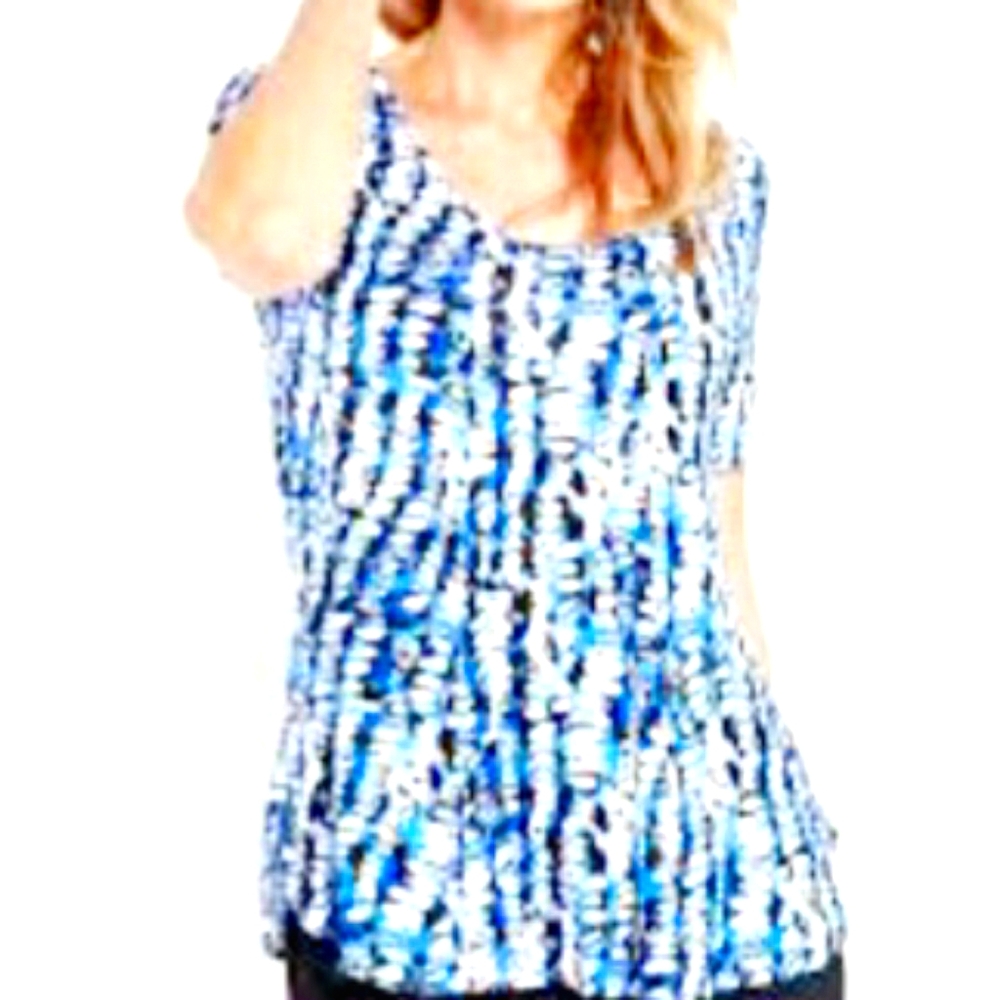 Signature Weekend Split Shoulder Shirt